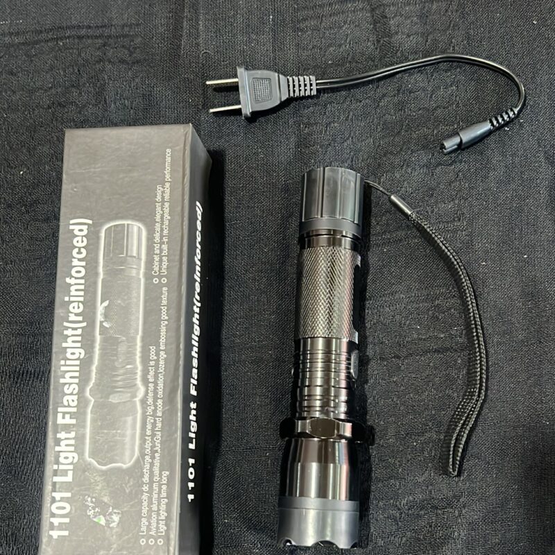 Lámpara con Taser